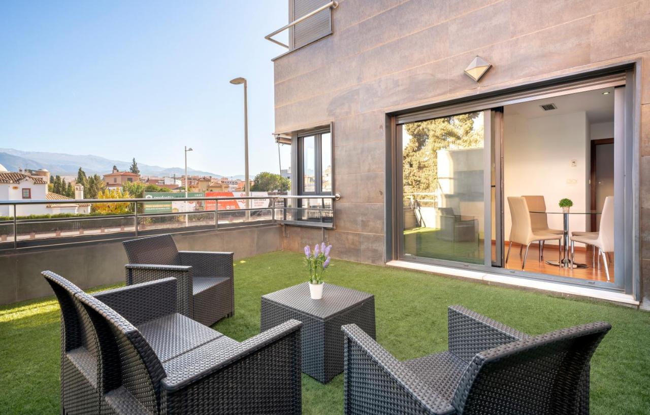 Апартаменти Enjoygranada Lujo Piscina Y Parking Екстер'єр фото