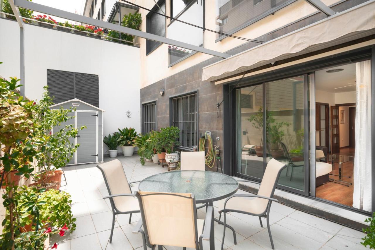 Апартаменти Enjoygranada Lujo Piscina Y Parking Екстер'єр фото